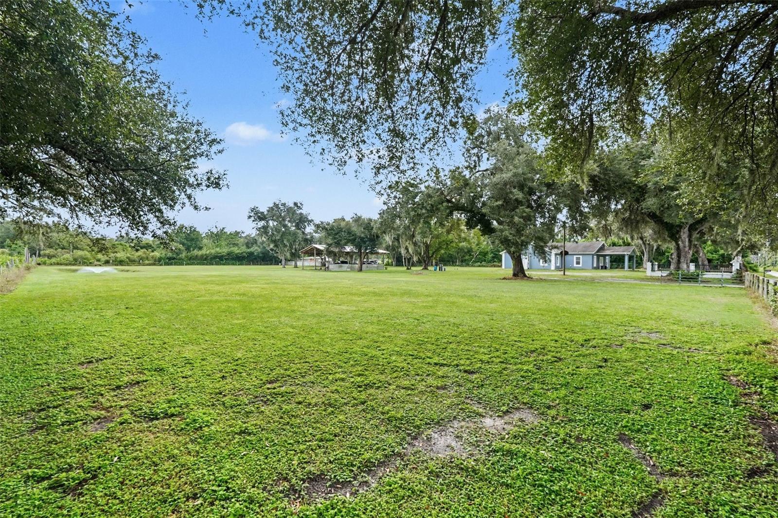7040 LUMBERTON RD — photo 32