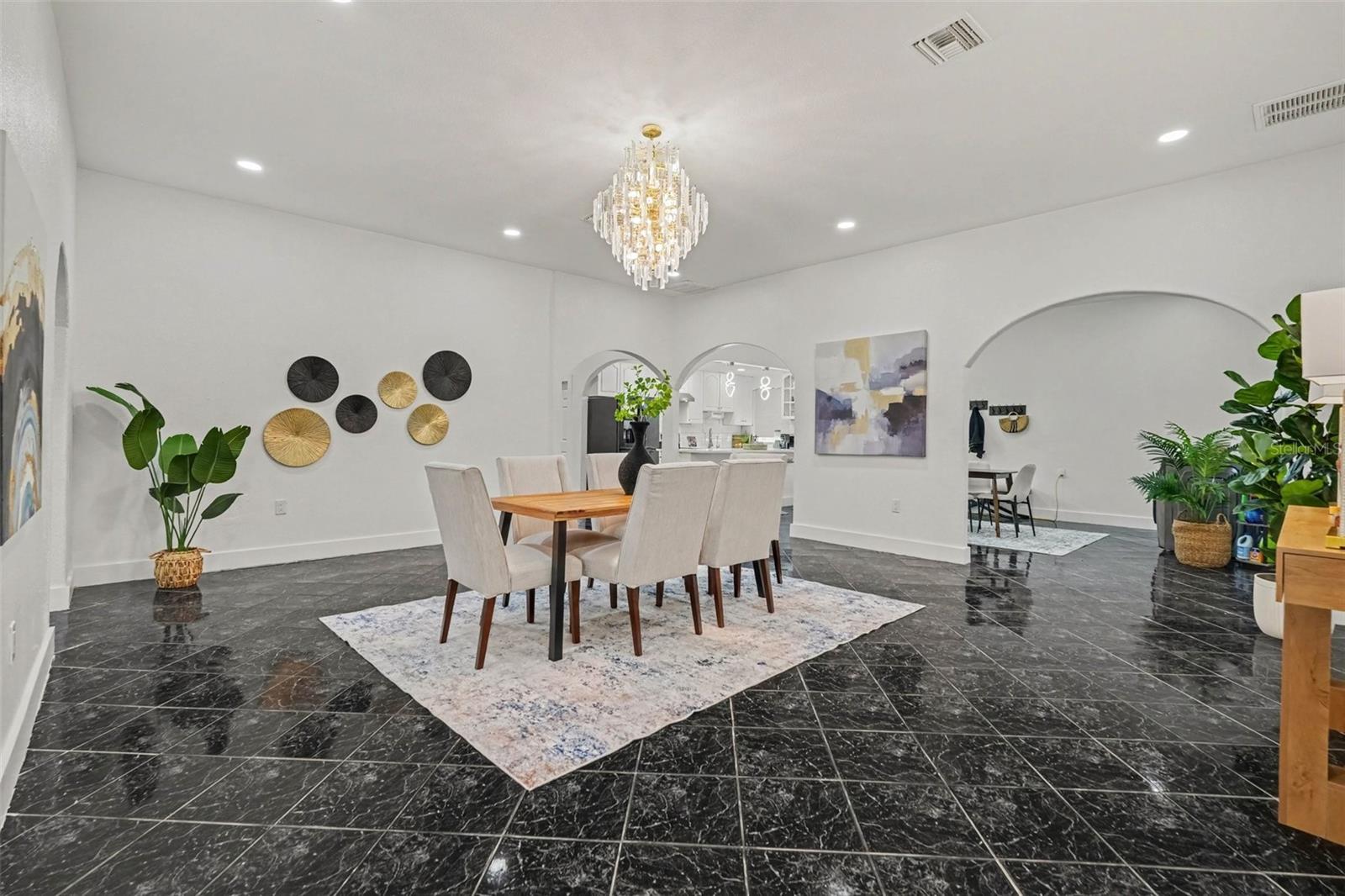 7040 LUMBERTON RD — photo 15