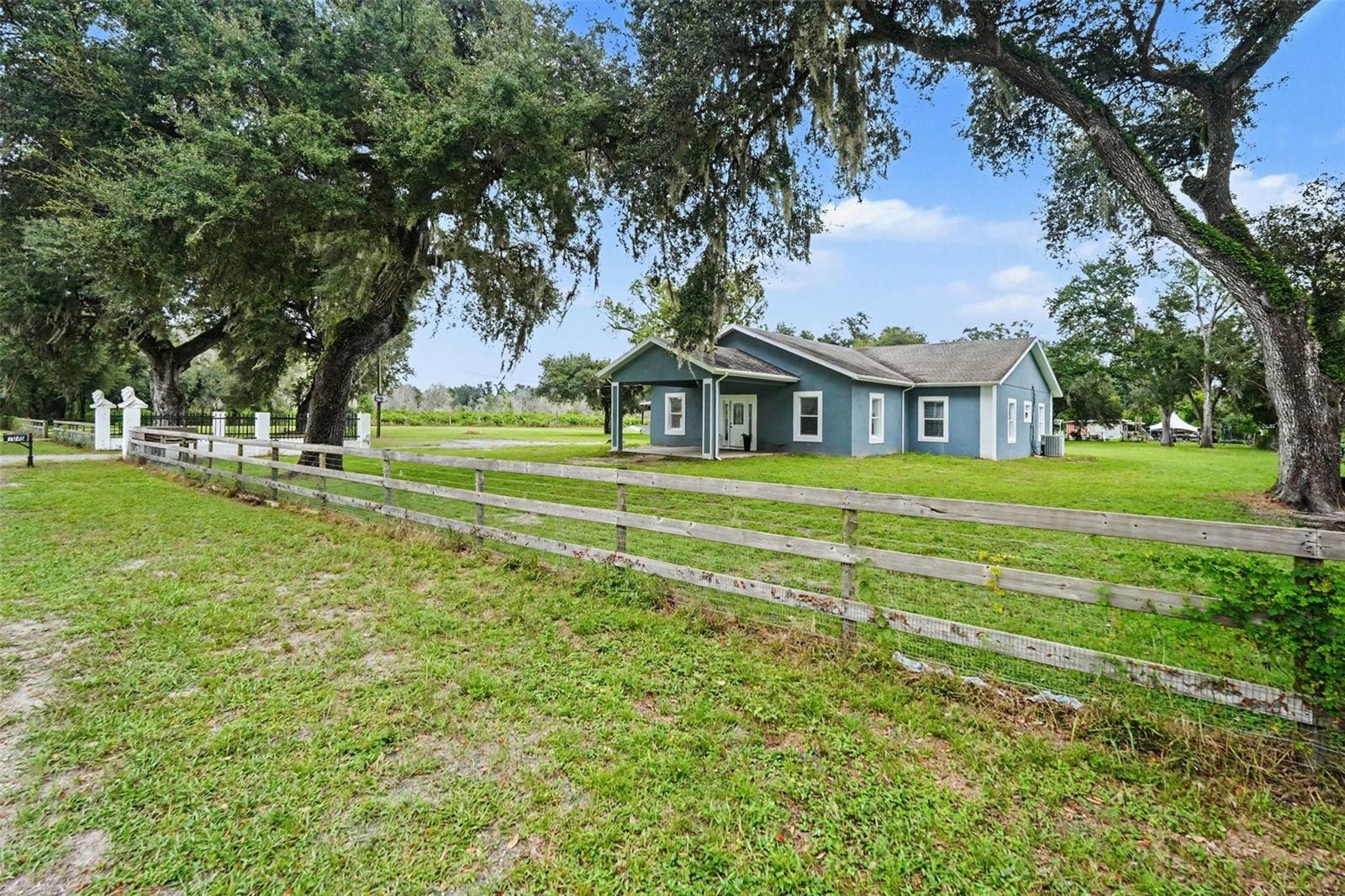 7040 LUMBERTON RD — photo 5