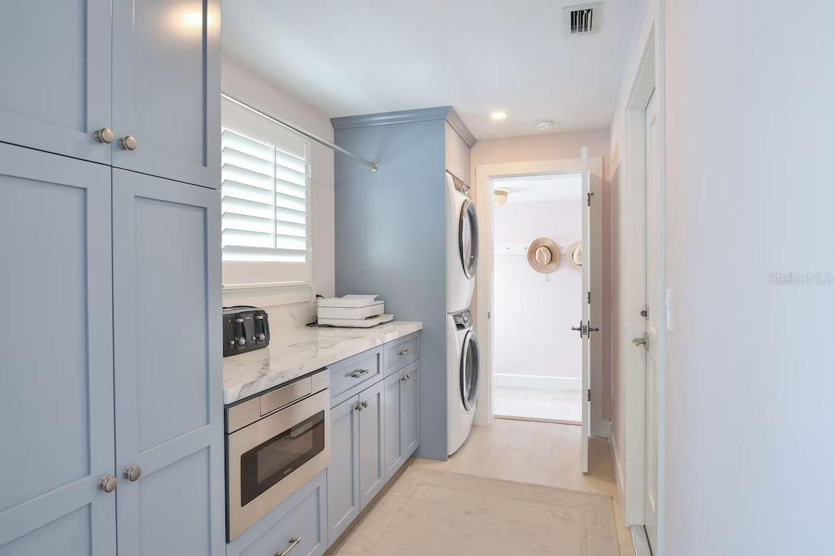 605 CONCORD LN — photo 46