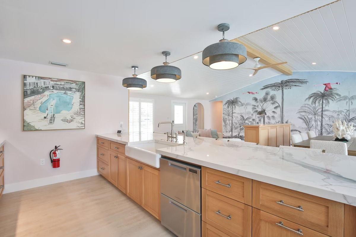 605 CONCORD LN — photo 15