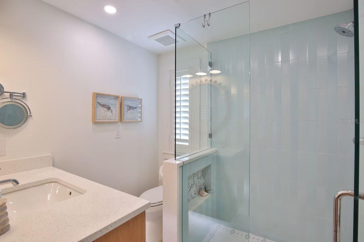 605 CONCORD LN — photo 37