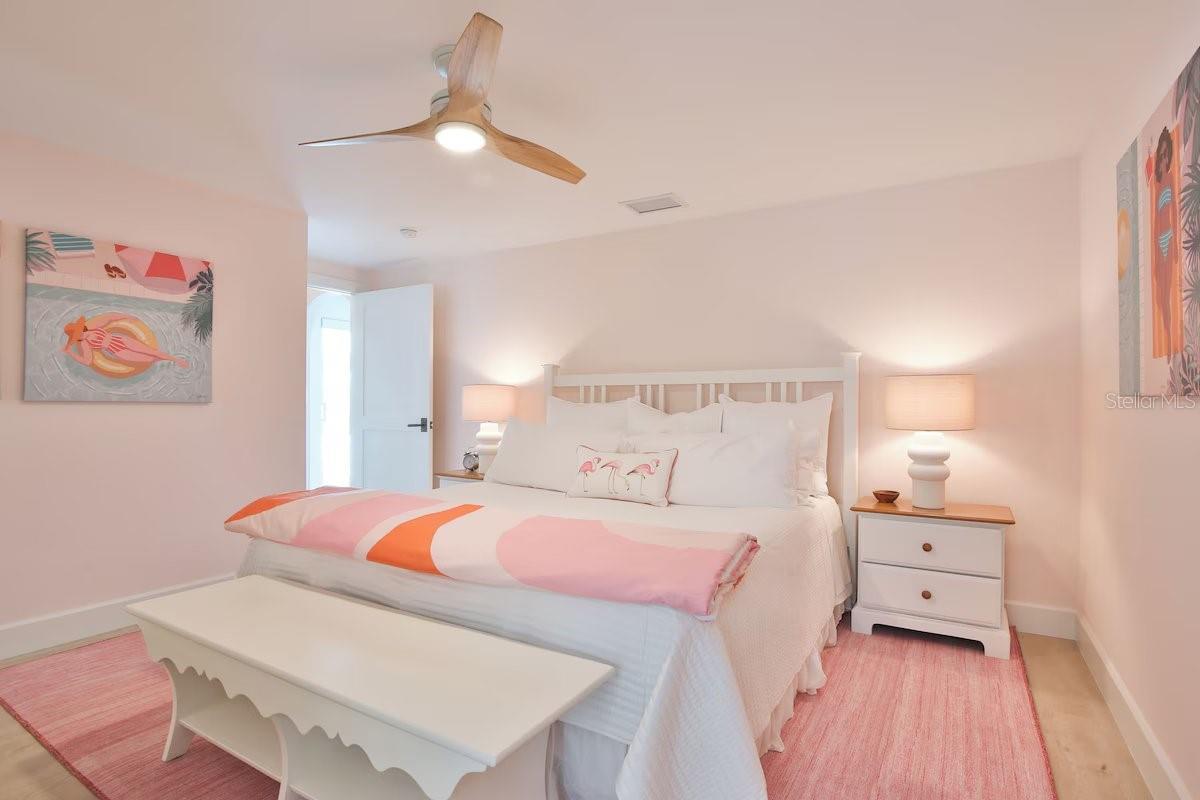 605 CONCORD LN — photo 41