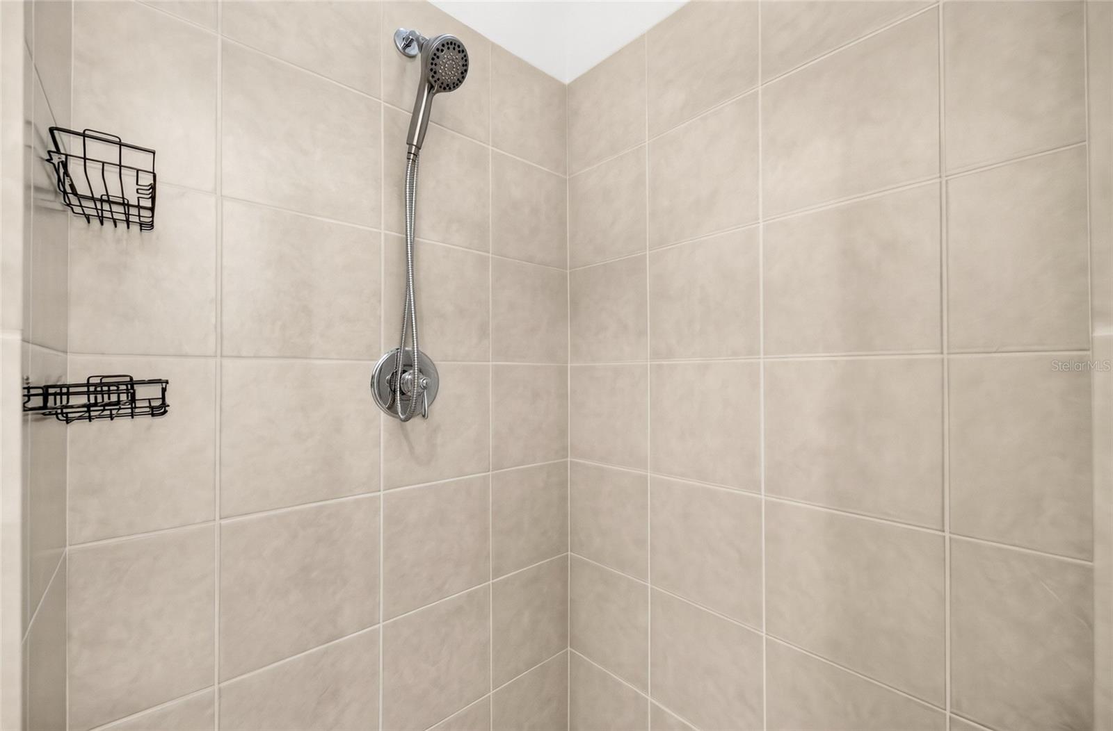 2442 W MISSISSIPPI AVE #25 — photo 32