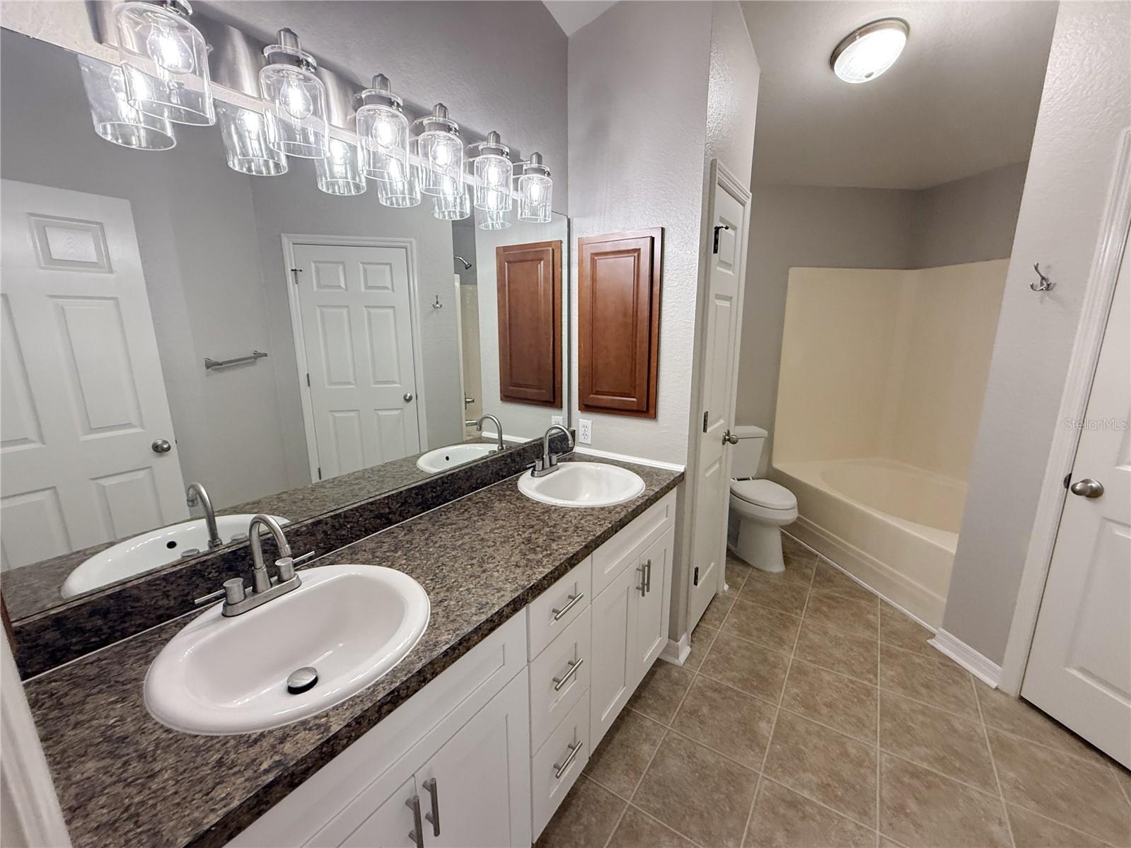 14214 EDINBURGH MOOR DR — photo 18