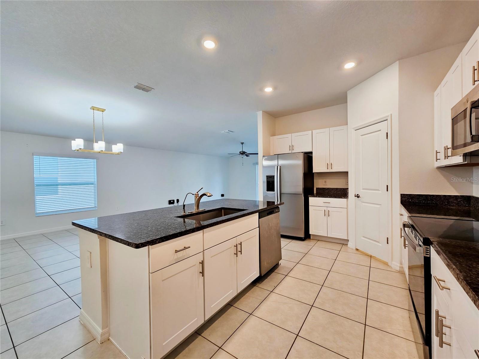 13124 CALCITE BLUE AVE — photo 6