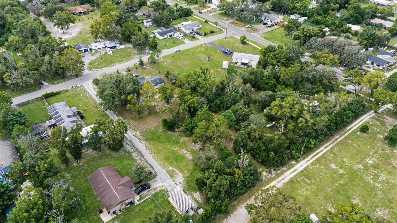 10025 CHESTNUT DR — photo 38