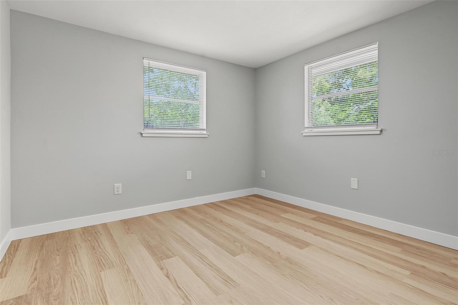 10025 CHESTNUT DR — photo 20