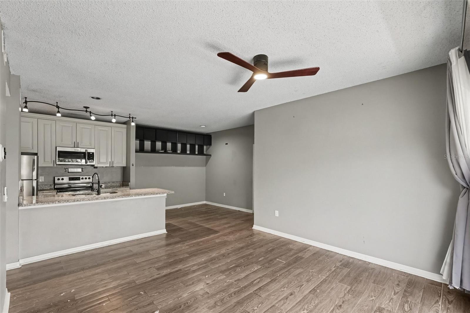 10024 STRAFFORD OAK CT #823 — photo 6