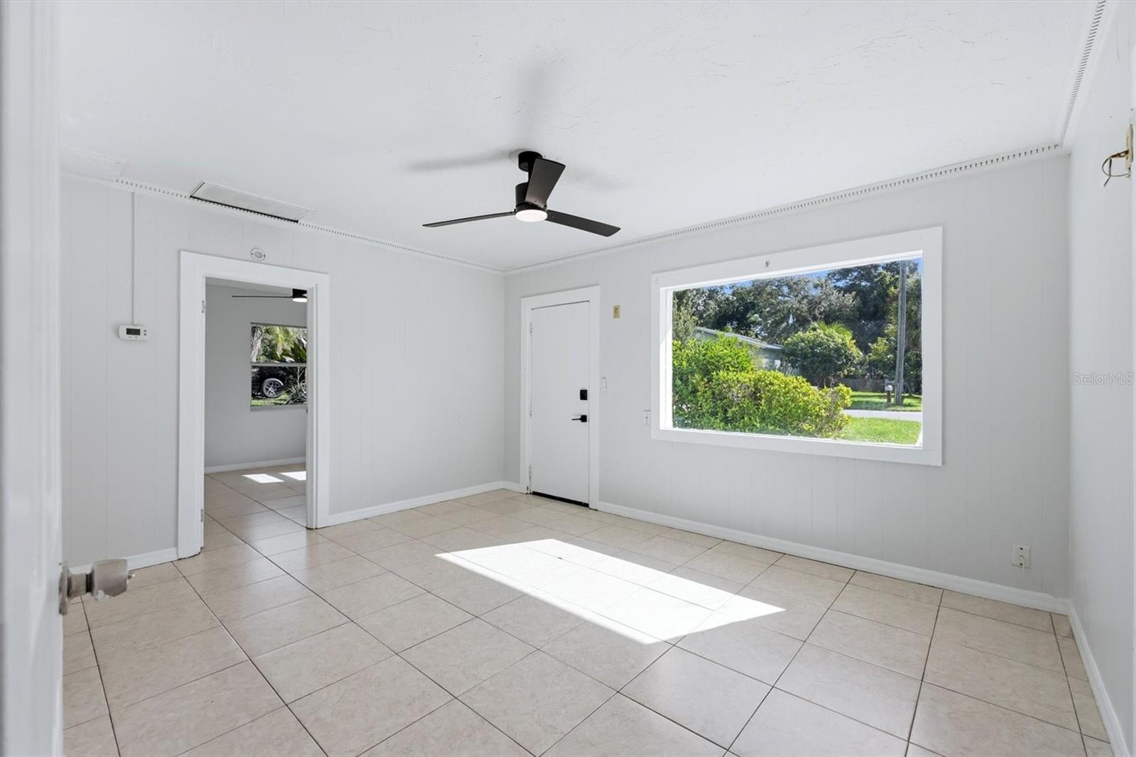 4620 VIOLET AVE — photo 5