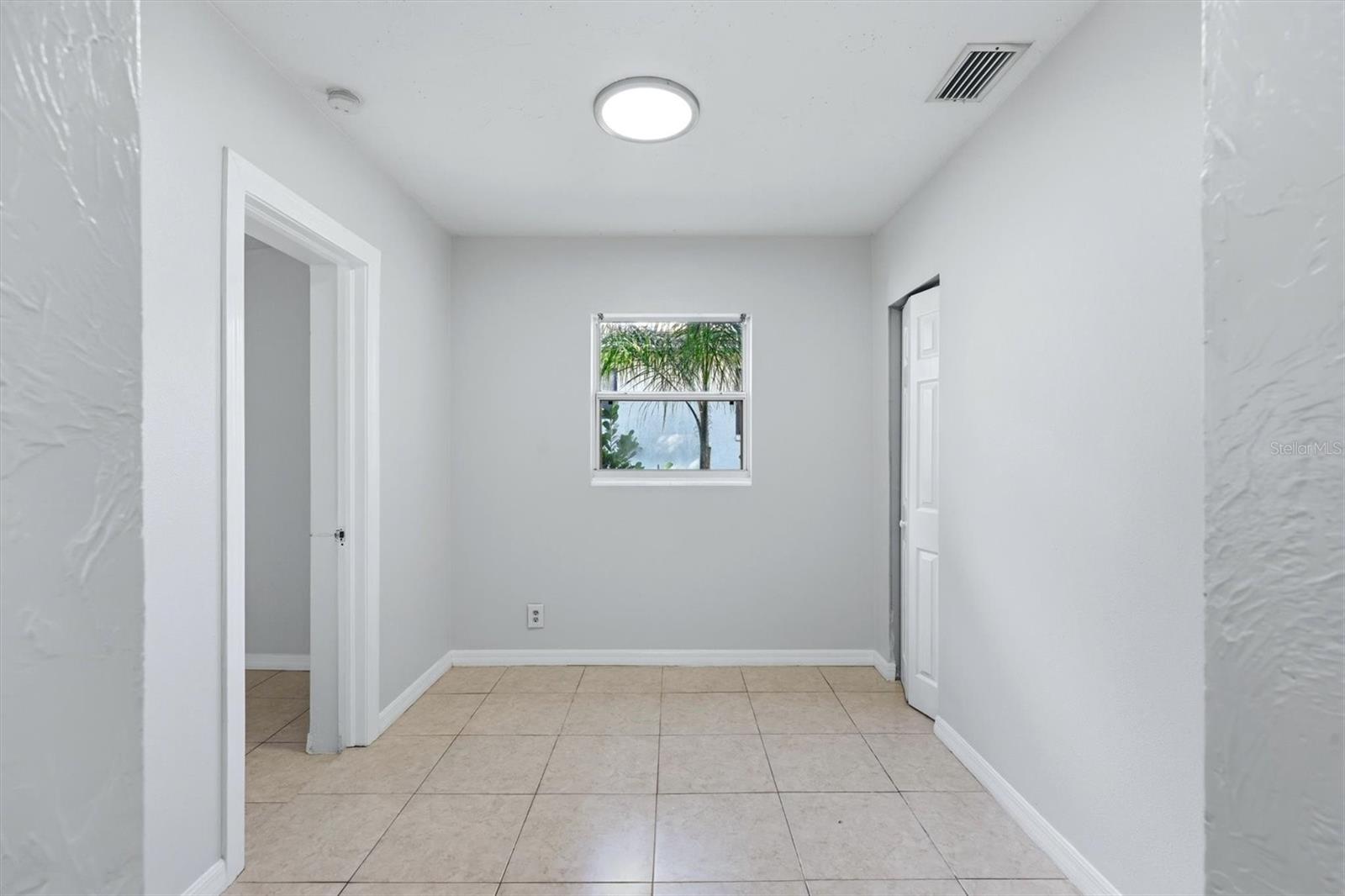 4620 VIOLET AVE — photo 11