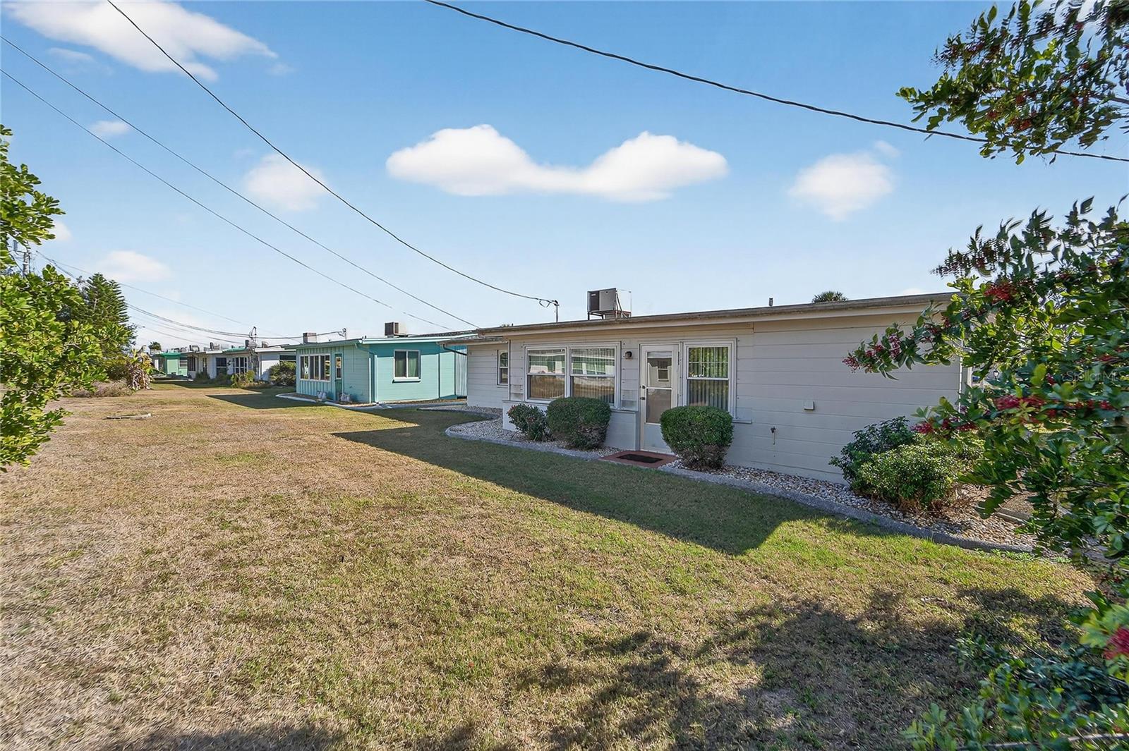 1607 COUNCIL DR — photo 32