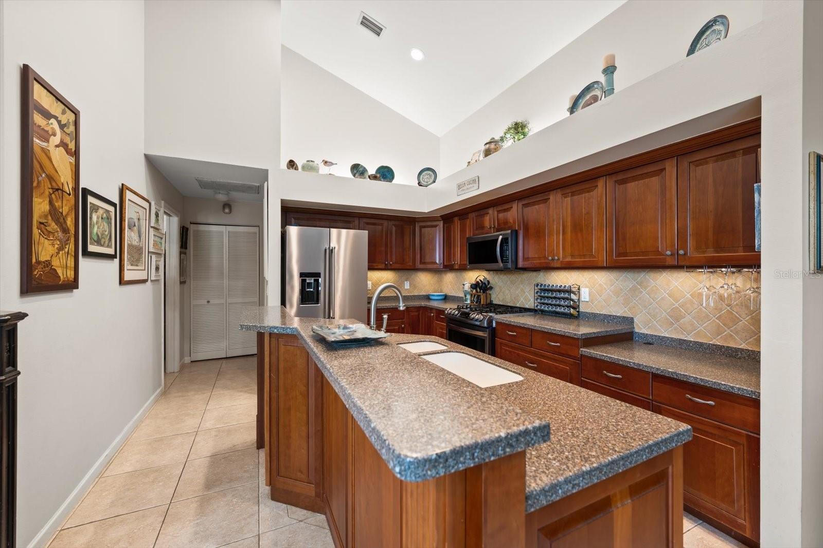 913 WESTWINDS BLVD — photo 12