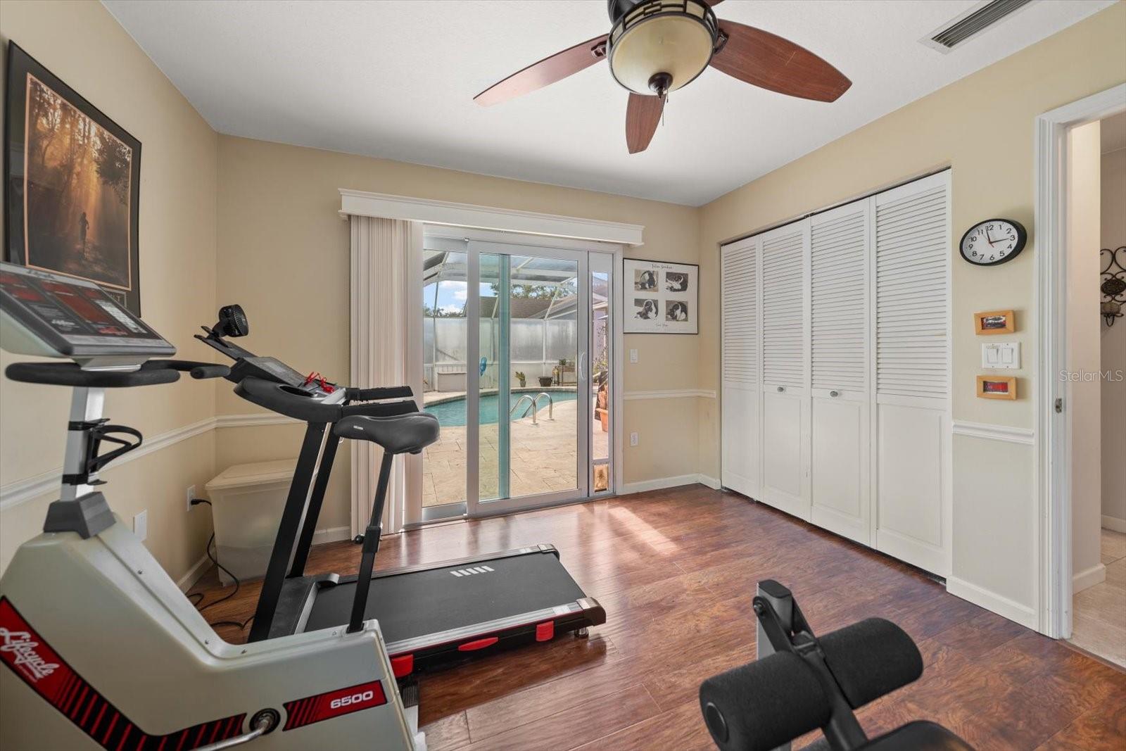 913 WESTWINDS BLVD — photo 24