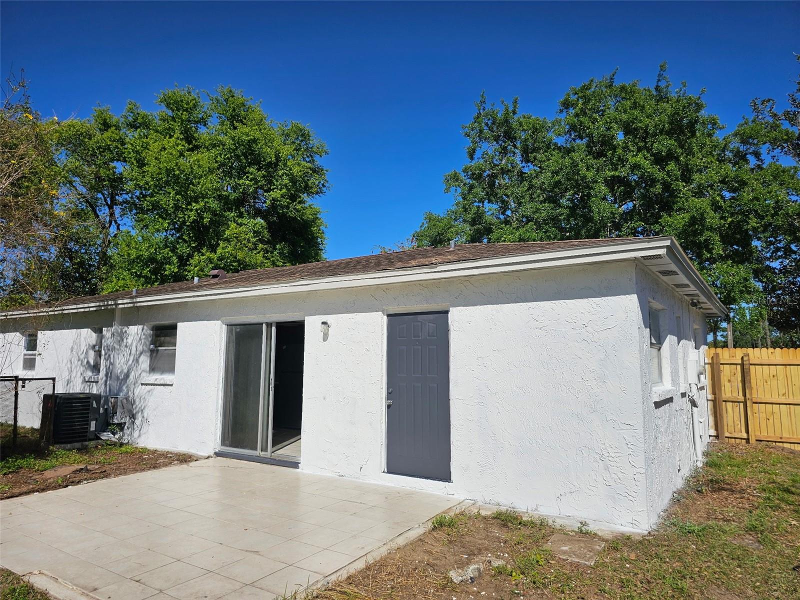 916 KNIGHT ST — photo 14