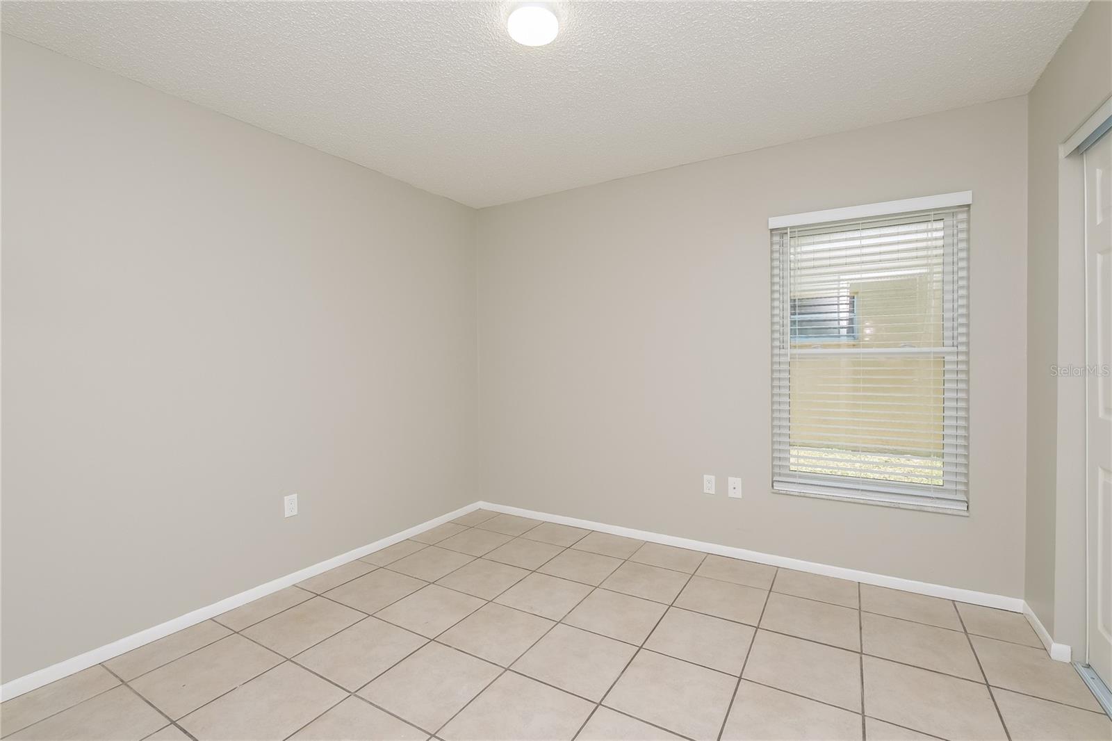 13424 SILVERCREEK DR — photo 11