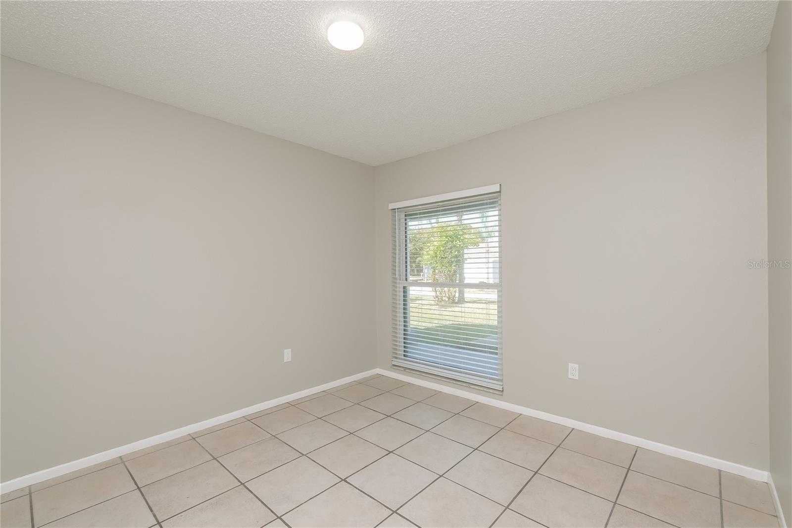 13424 SILVERCREEK DR — photo 10