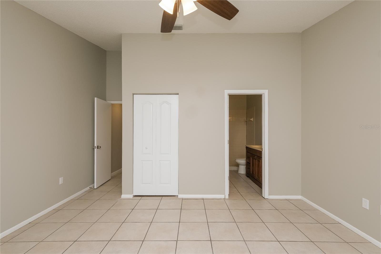 13424 SILVERCREEK DR — photo 14