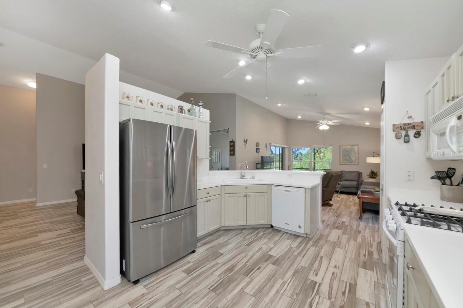 5113 FLAGSTONE DR — photo 13
