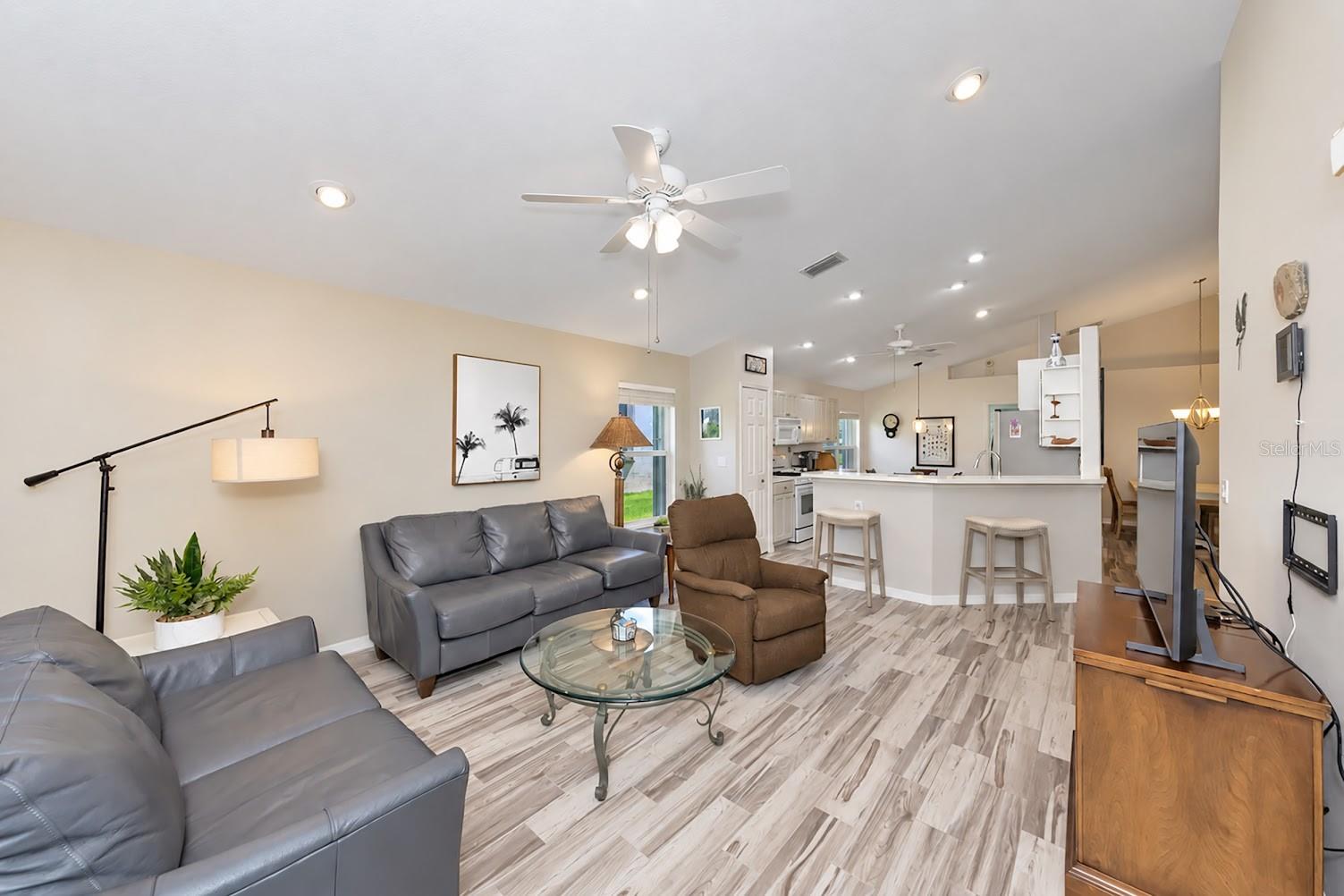 5113 FLAGSTONE DR — photo 12