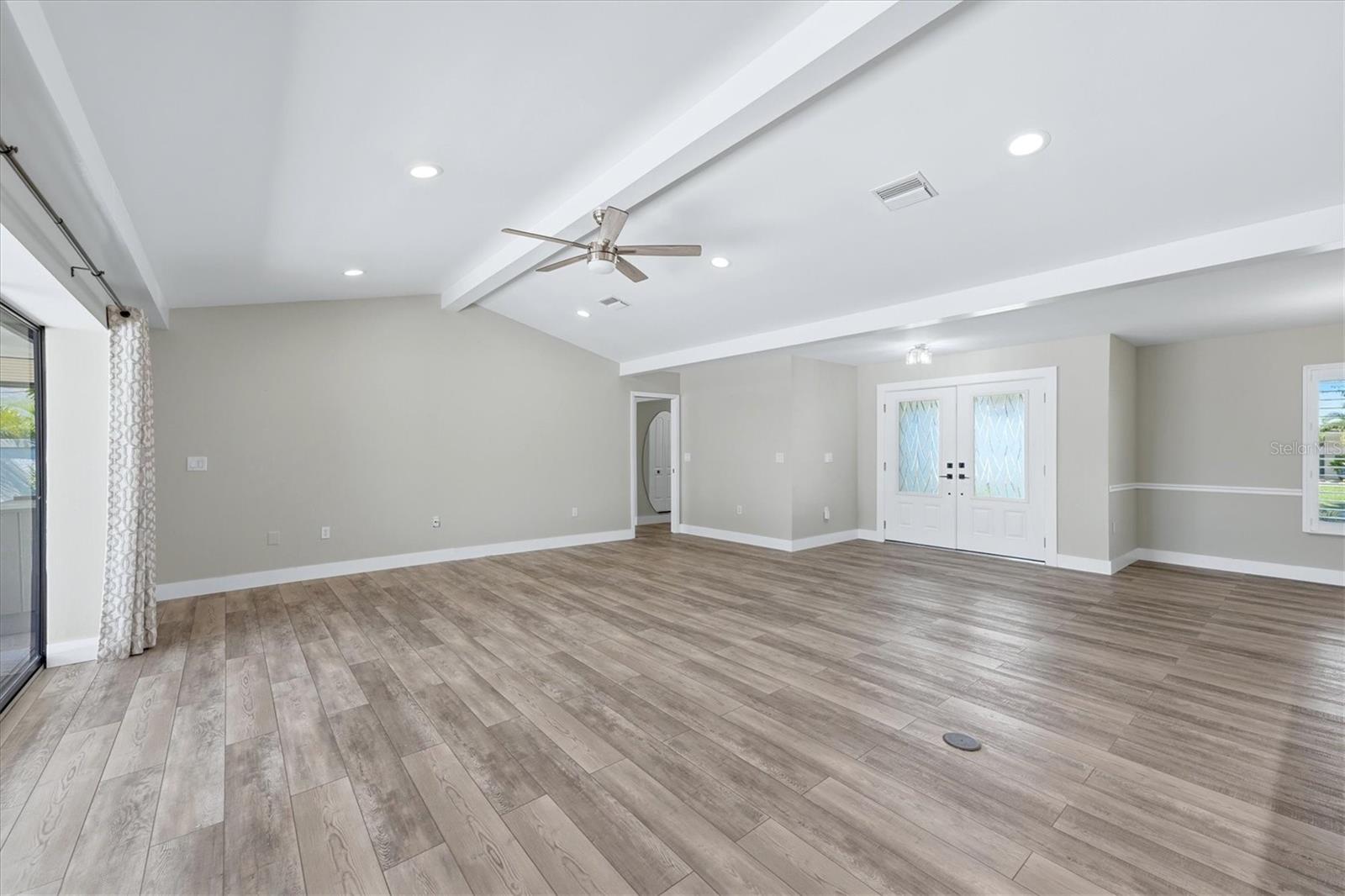 6993 COUNTRY LAKES CIR — photo 29
