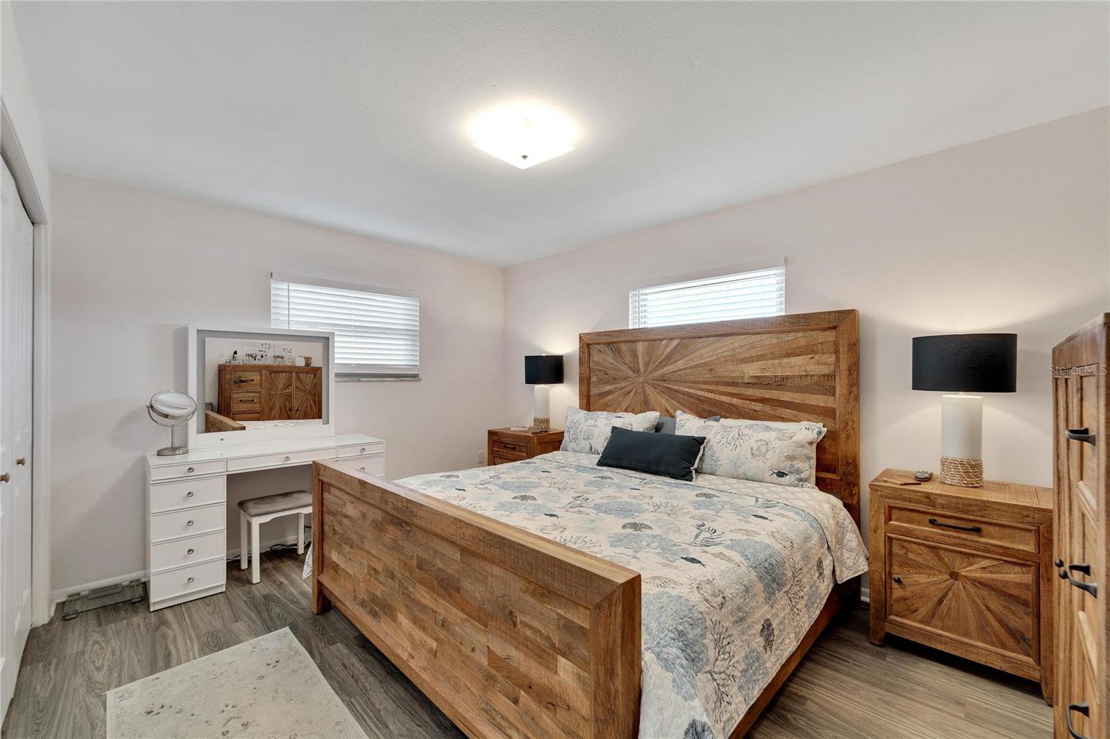 1216 HACIENDA DR — photo 31