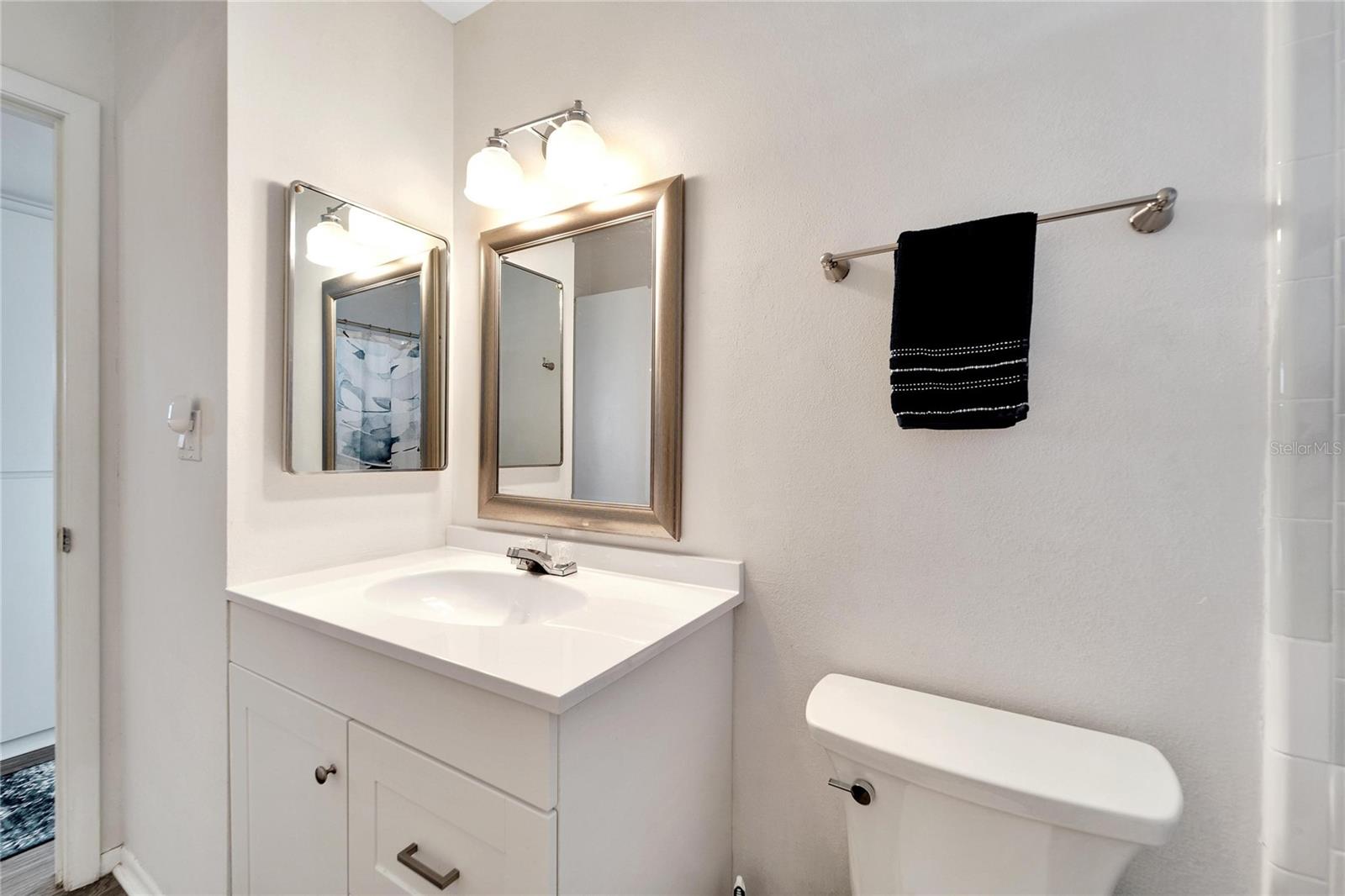 1216 HACIENDA DR — photo 36