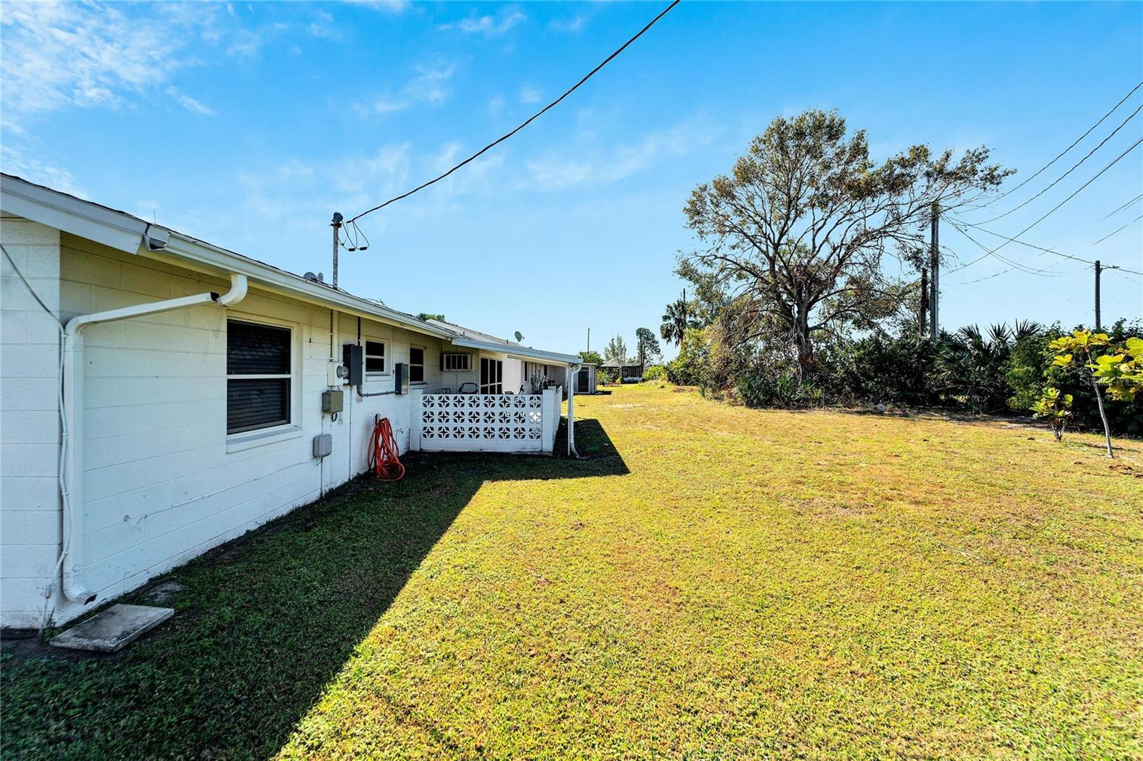 1216 HACIENDA DR — photo 58