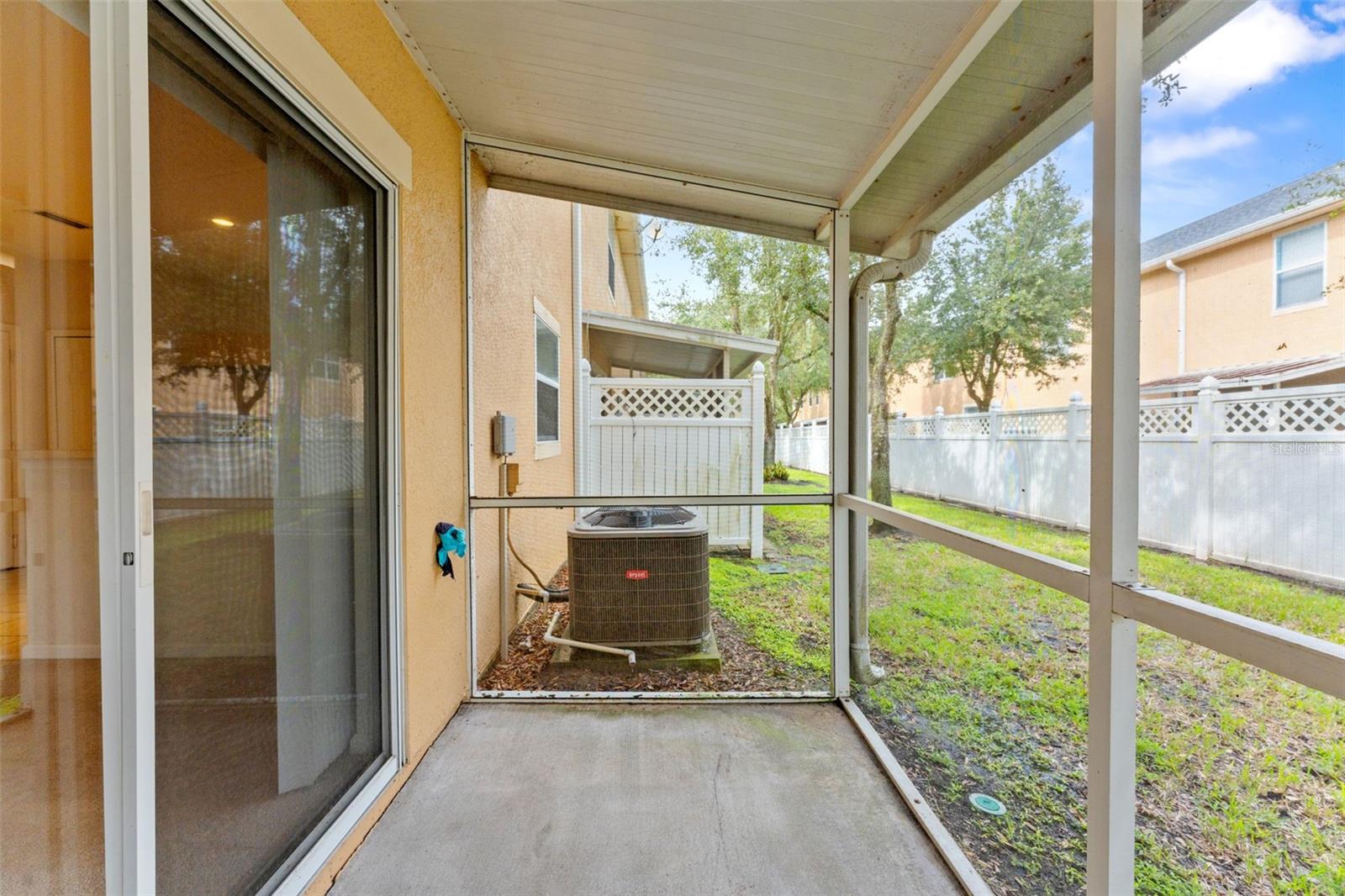 16309 NEWBURY PALMS CT — photo 38