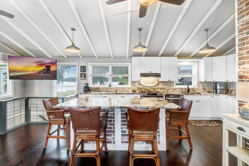 11337 KNIGHTS GRIFFIN RD — photo 30