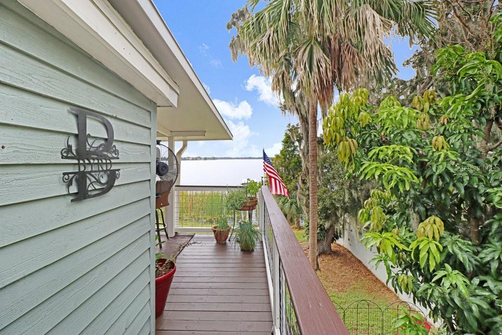 11337 KNIGHTS GRIFFIN RD — photo 24