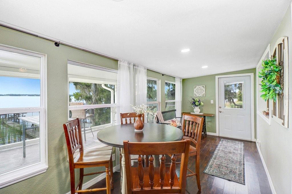 11337 KNIGHTS GRIFFIN RD — photo 25