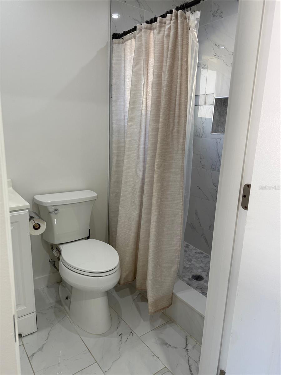 705 W RIVER HEIGHTS AVE — photo 8