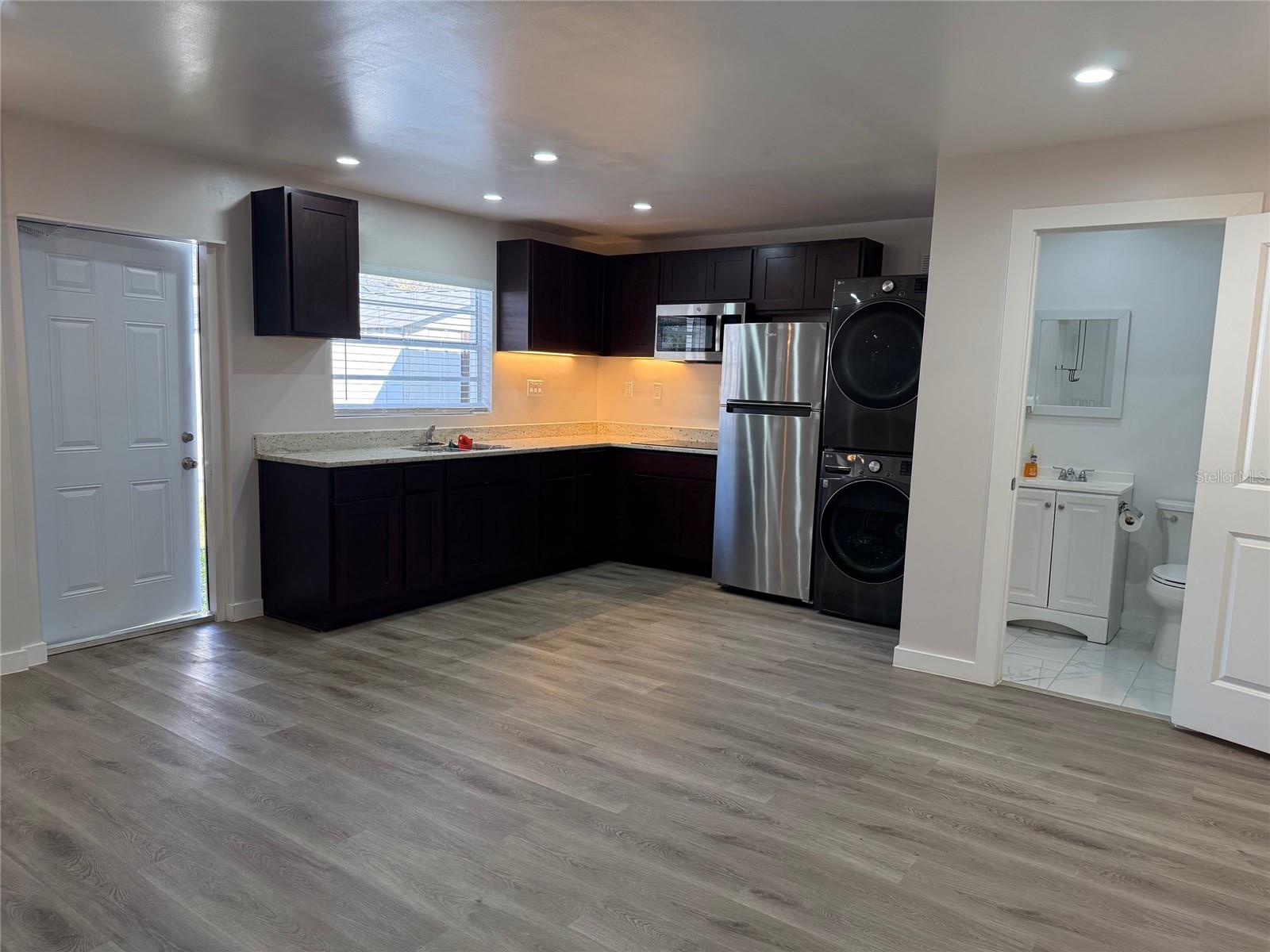 705 W RIVER HEIGHTS AVE — photo 3