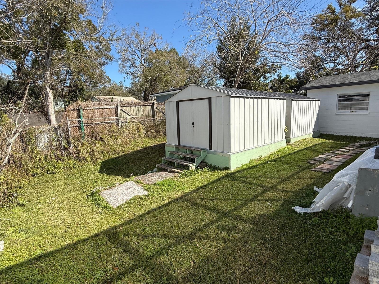 705 W RIVER HEIGHTS AVE — photo 12