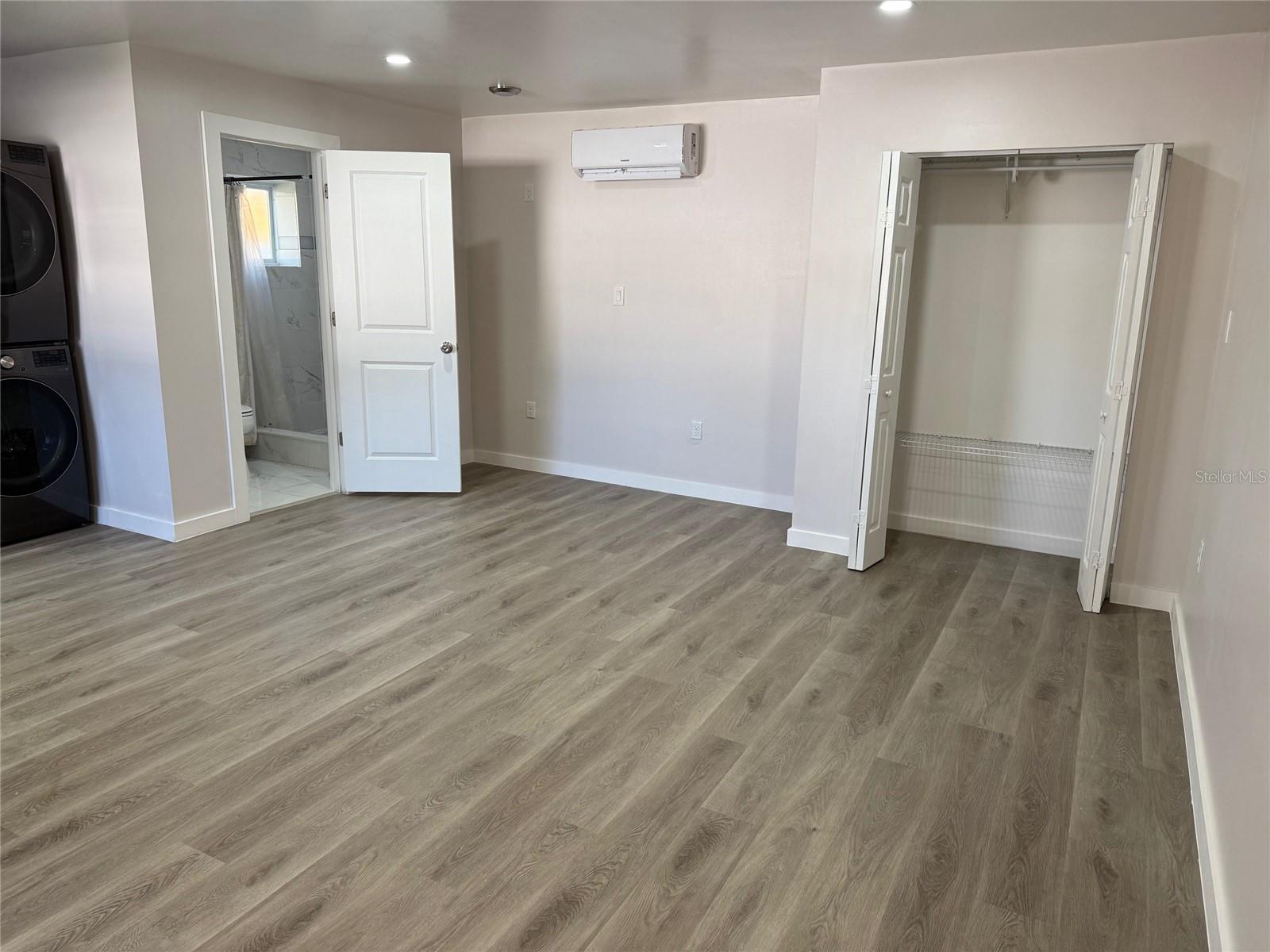 705 W RIVER HEIGHTS AVE — photo 9