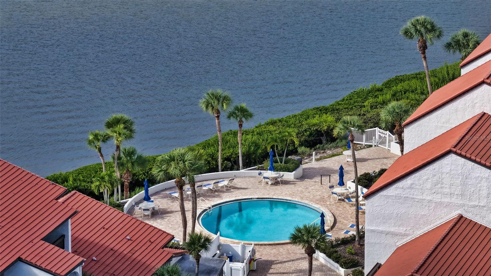 1622 STICKNEY POINT RD #22-102 — photo 29
