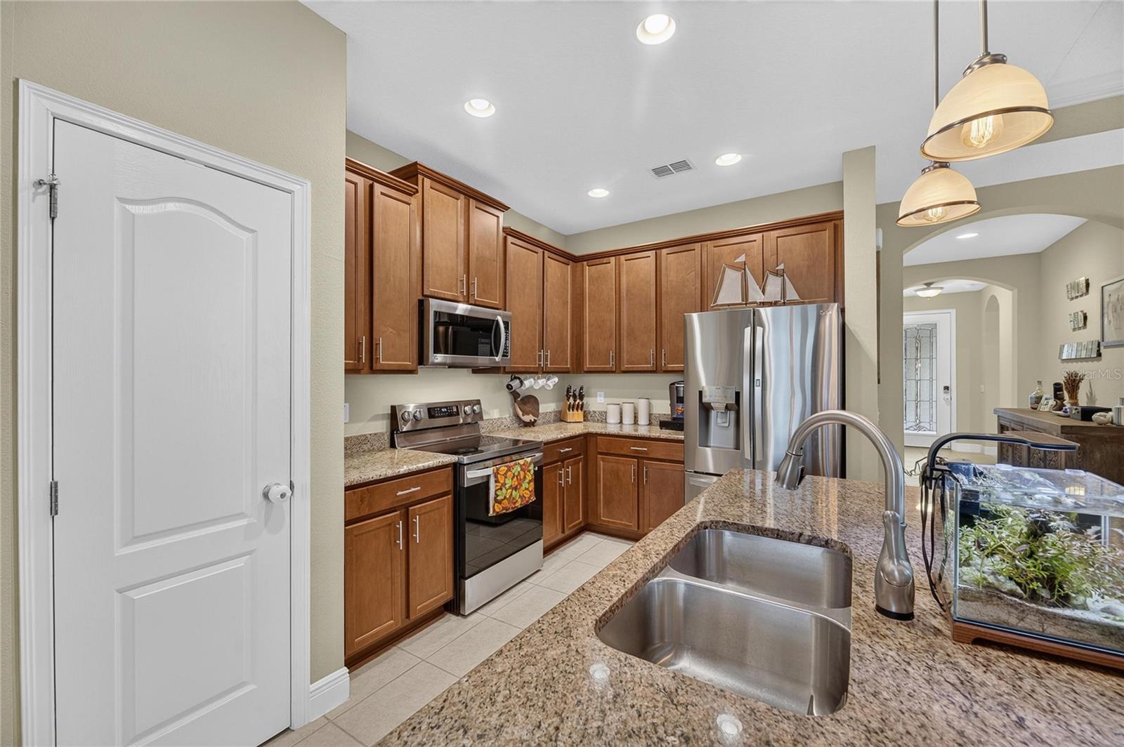 6911 SAIL VIEW LN — photo 15