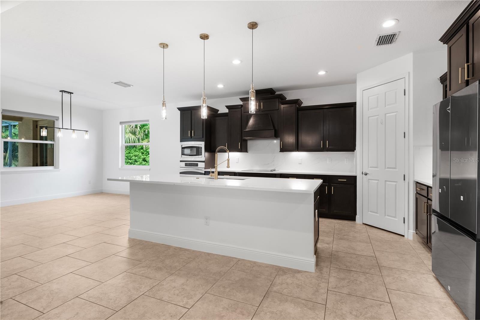 5790 ROCK DOVE DR — photo 5