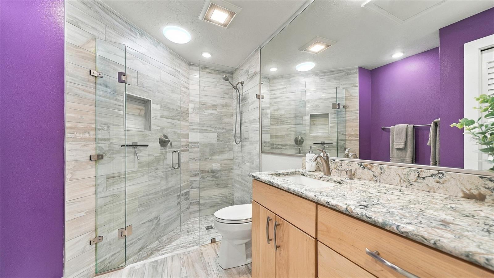 120 WHISPERING SANDS DR #V20 — photo 33