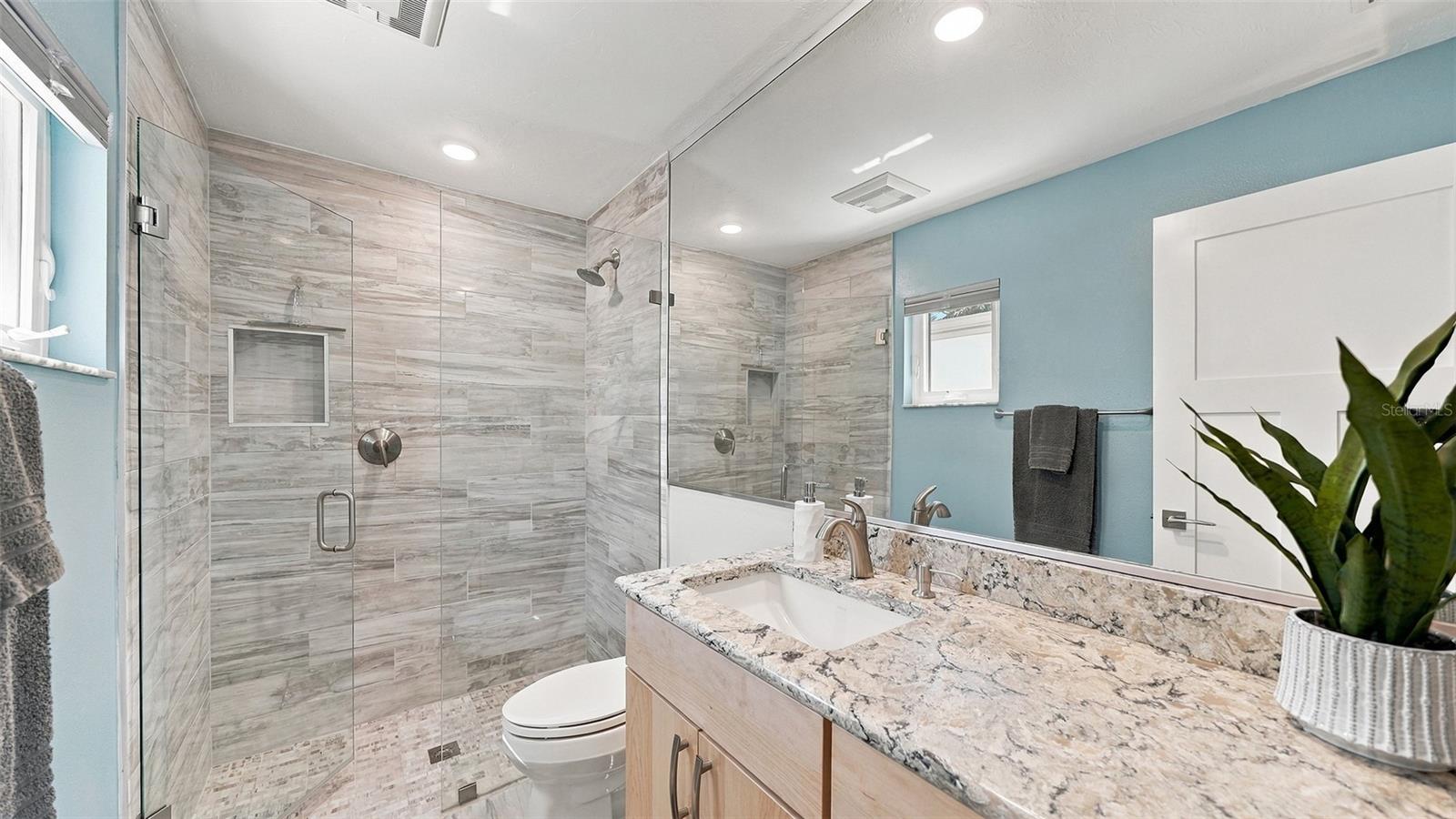 120 WHISPERING SANDS DR #V20 — photo 37