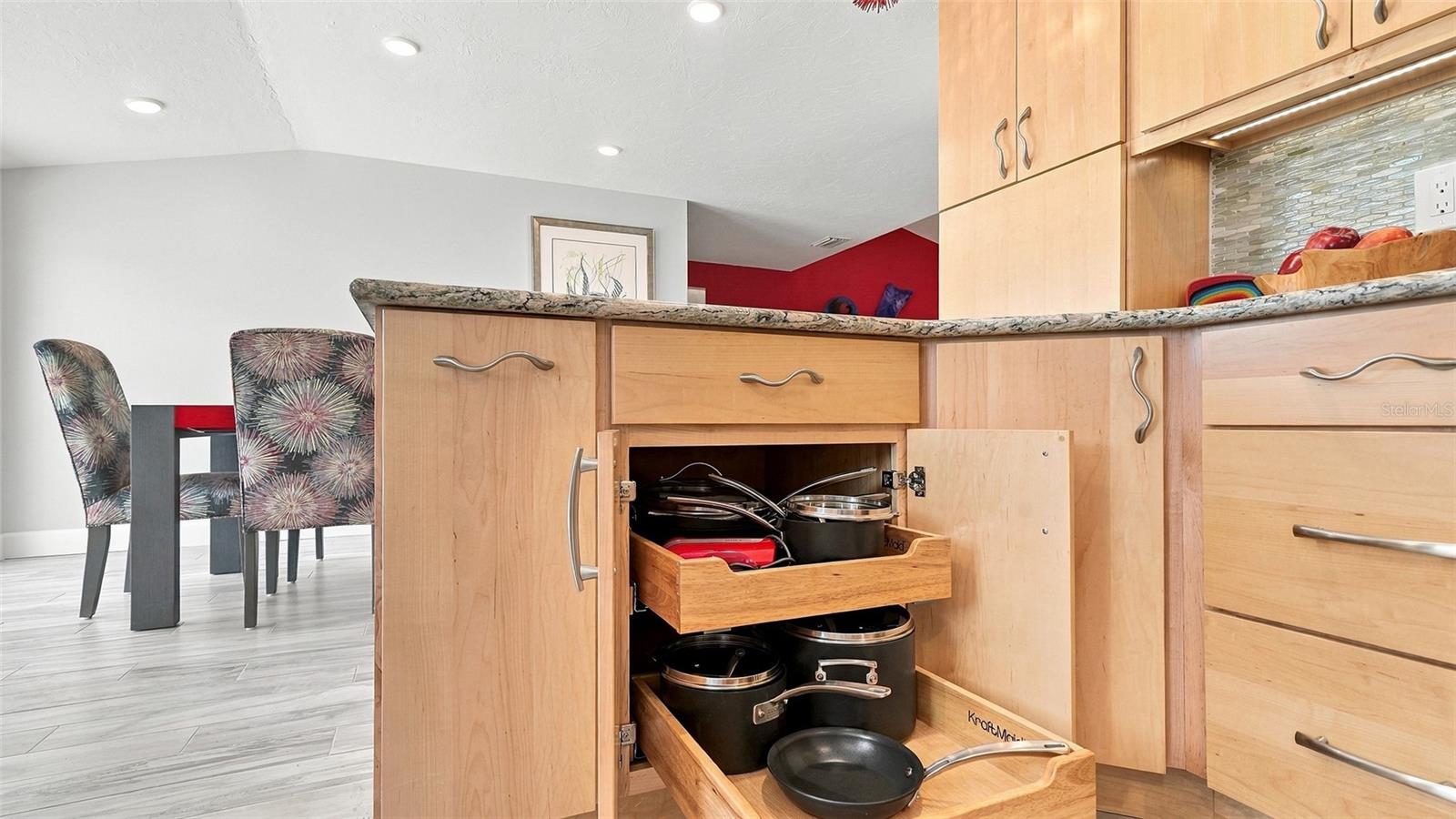120 WHISPERING SANDS DR #V20 — photo 23