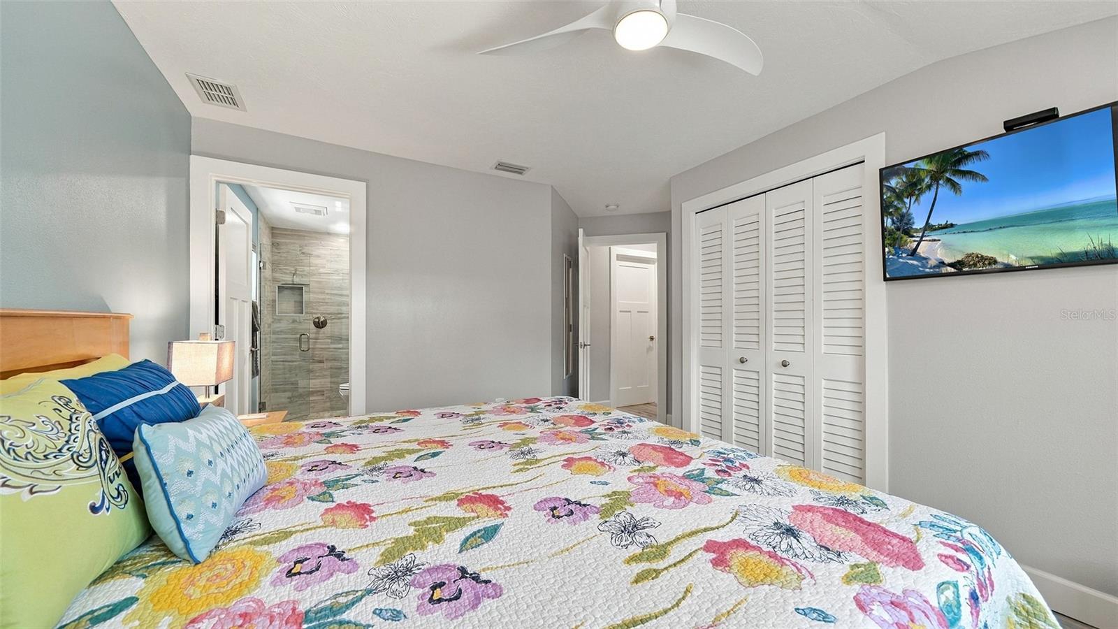 120 WHISPERING SANDS DR #V20 — photo 36