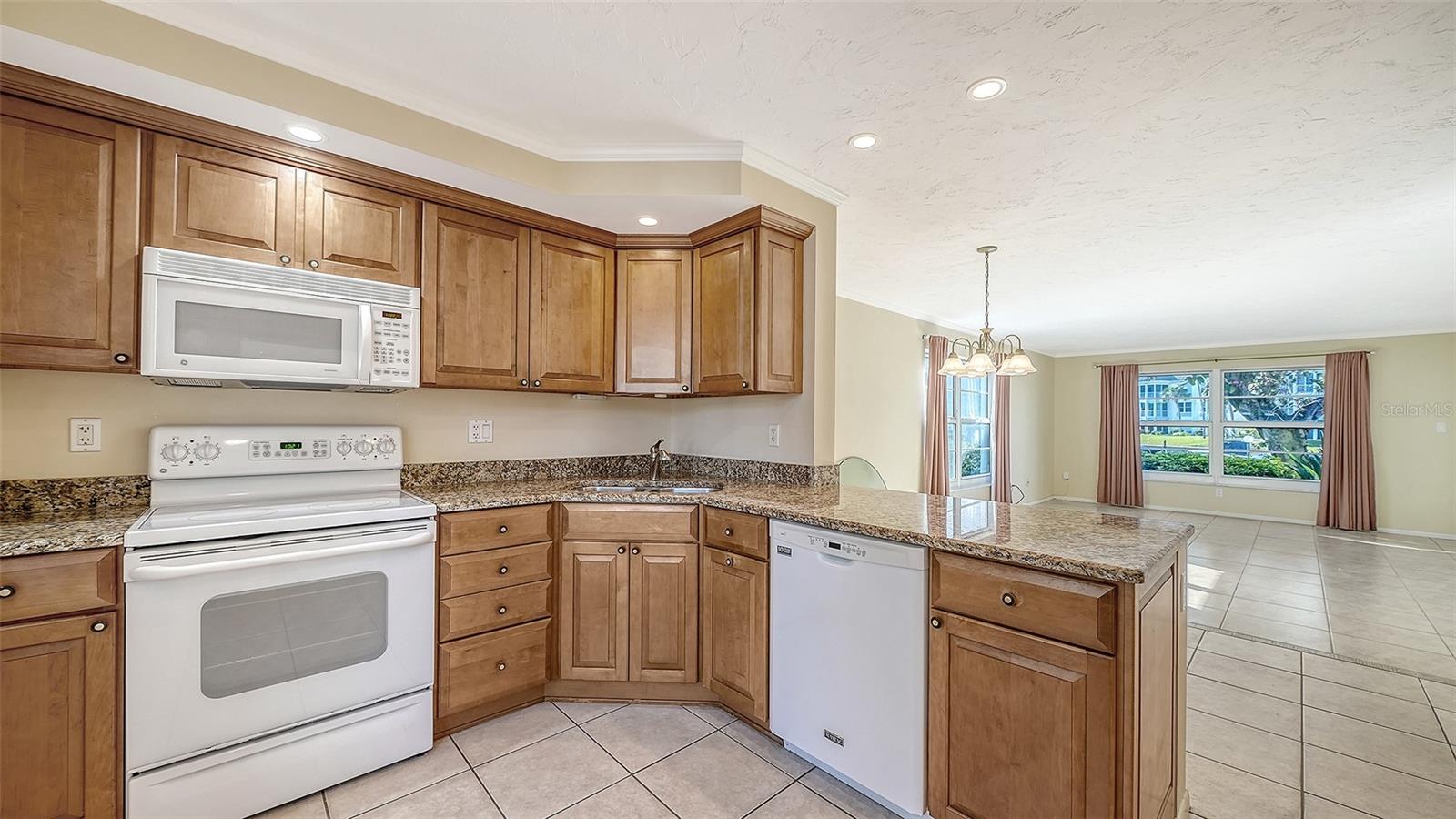 4380 EXETER DR #101 — photo 15