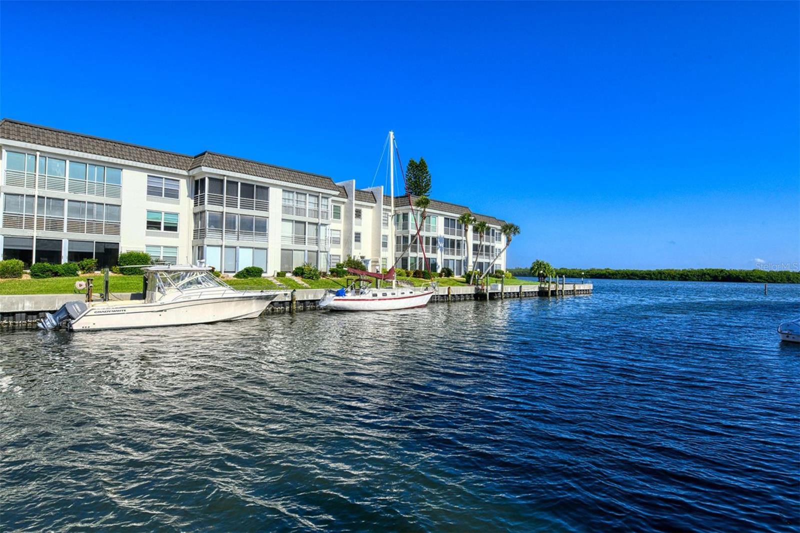 4380 EXETER DR #101 — photo 69