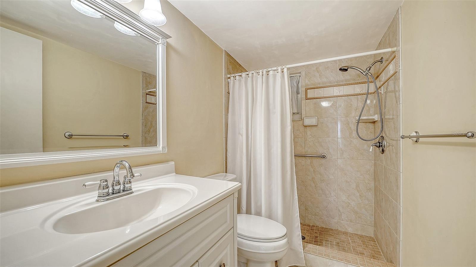 4380 EXETER DR #101 — photo 33