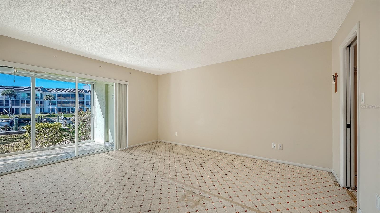 4380 EXETER DR #101 — photo 23
