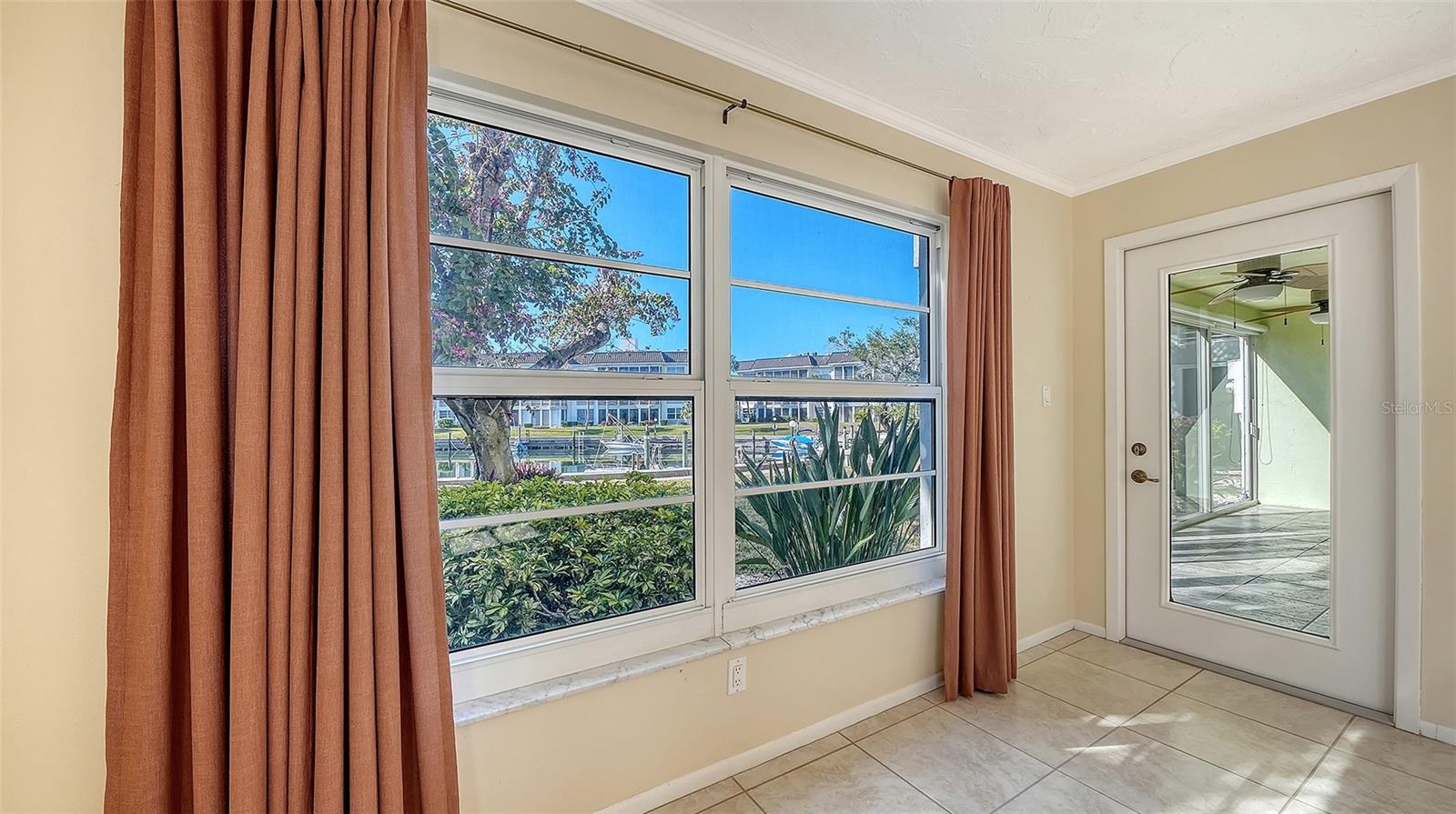 4380 EXETER DR #101 — photo 21