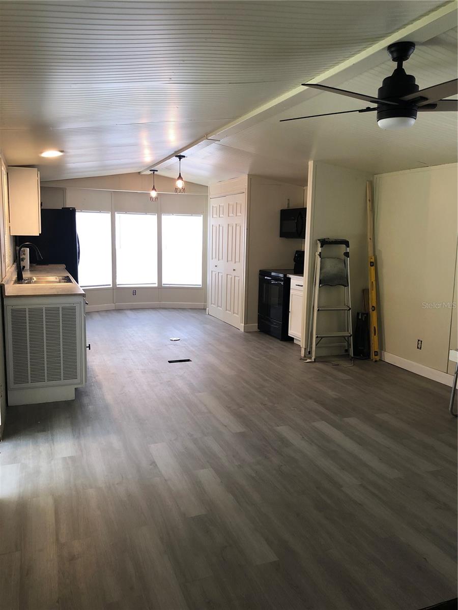5304 CROTON ST — photo 11