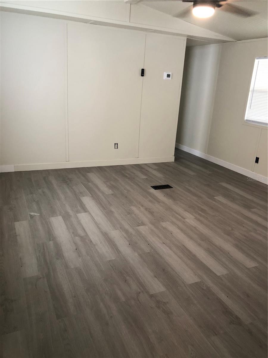 5304 CROTON ST — photo 18